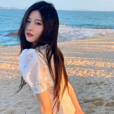 营地藏身海报